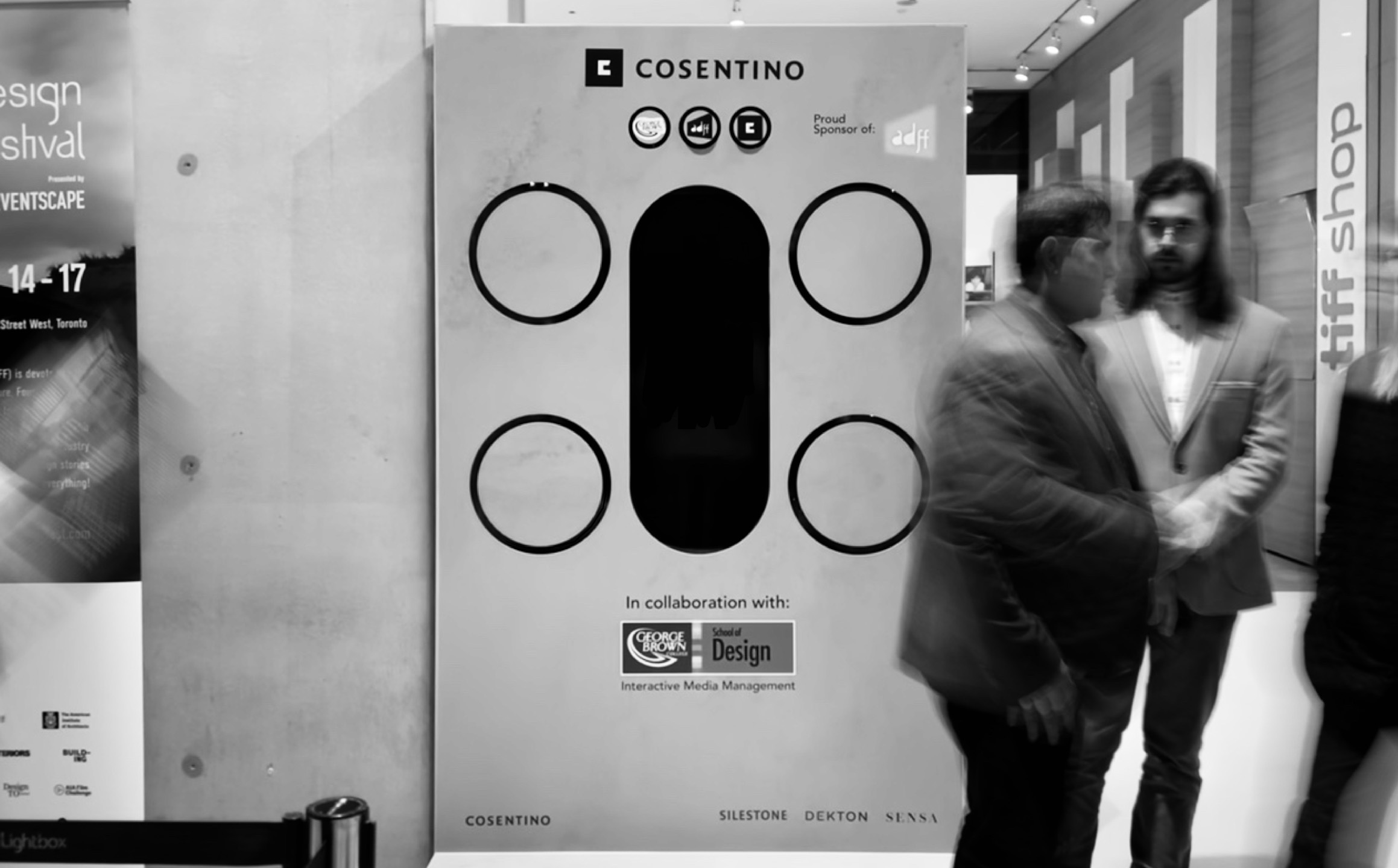 Monolite interactive display